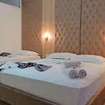 Hotel Esmerald