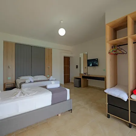 Hotel Esmerald Ksamil