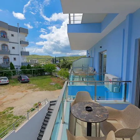 Hotel Esmerald 3*